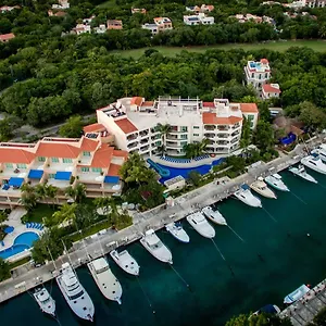 4* Apartahotel Aventuras Club